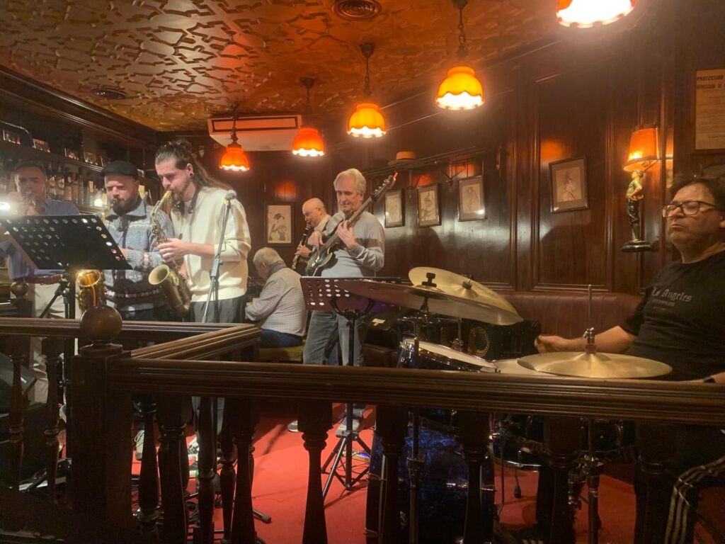 Jam Jazz